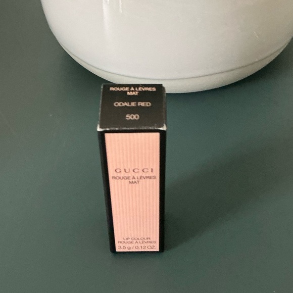 Gucci Lipstick - Odalie Red 500 Rouge A levres Mat - Picture 1 of 4